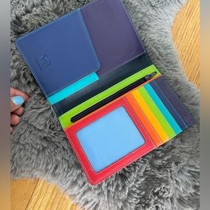 NWOT Mywalit Passport Wallet, Black Pace- super slim & has a section for change!